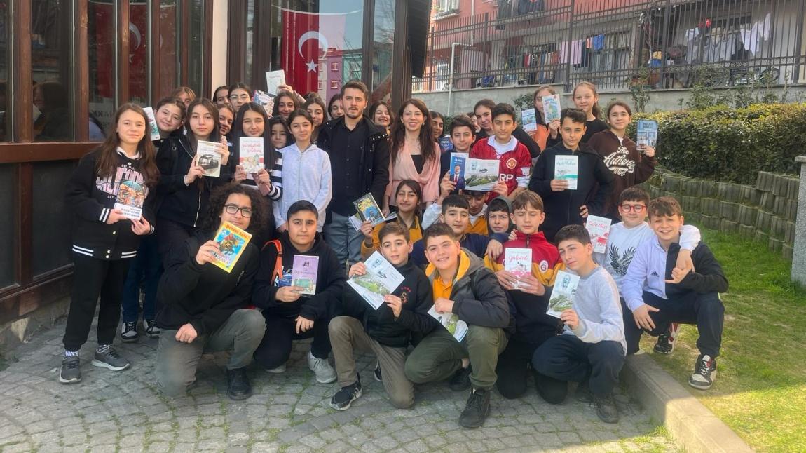 Anadolu Mektebim ve İstanbul'u Okuyorum Projeleri Kapsamında Kitap Okuyan Öğrencilerimizin Çanakkale Müzesi Gezisi