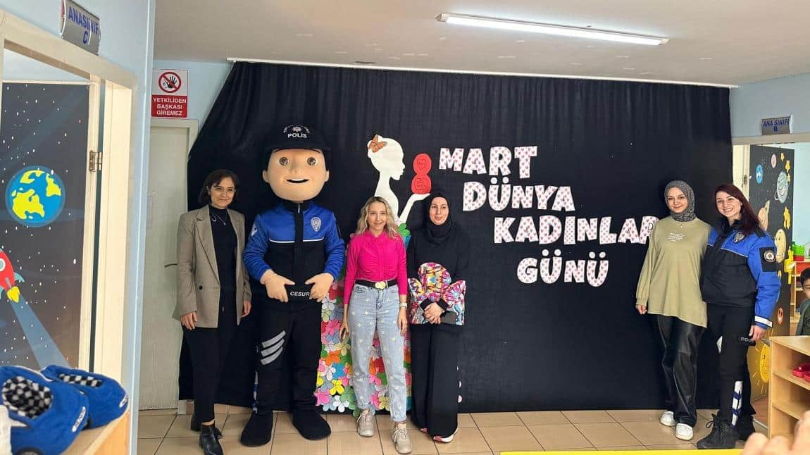 Cesur Türk Polisi Okulumuzu Ziyaret Etti